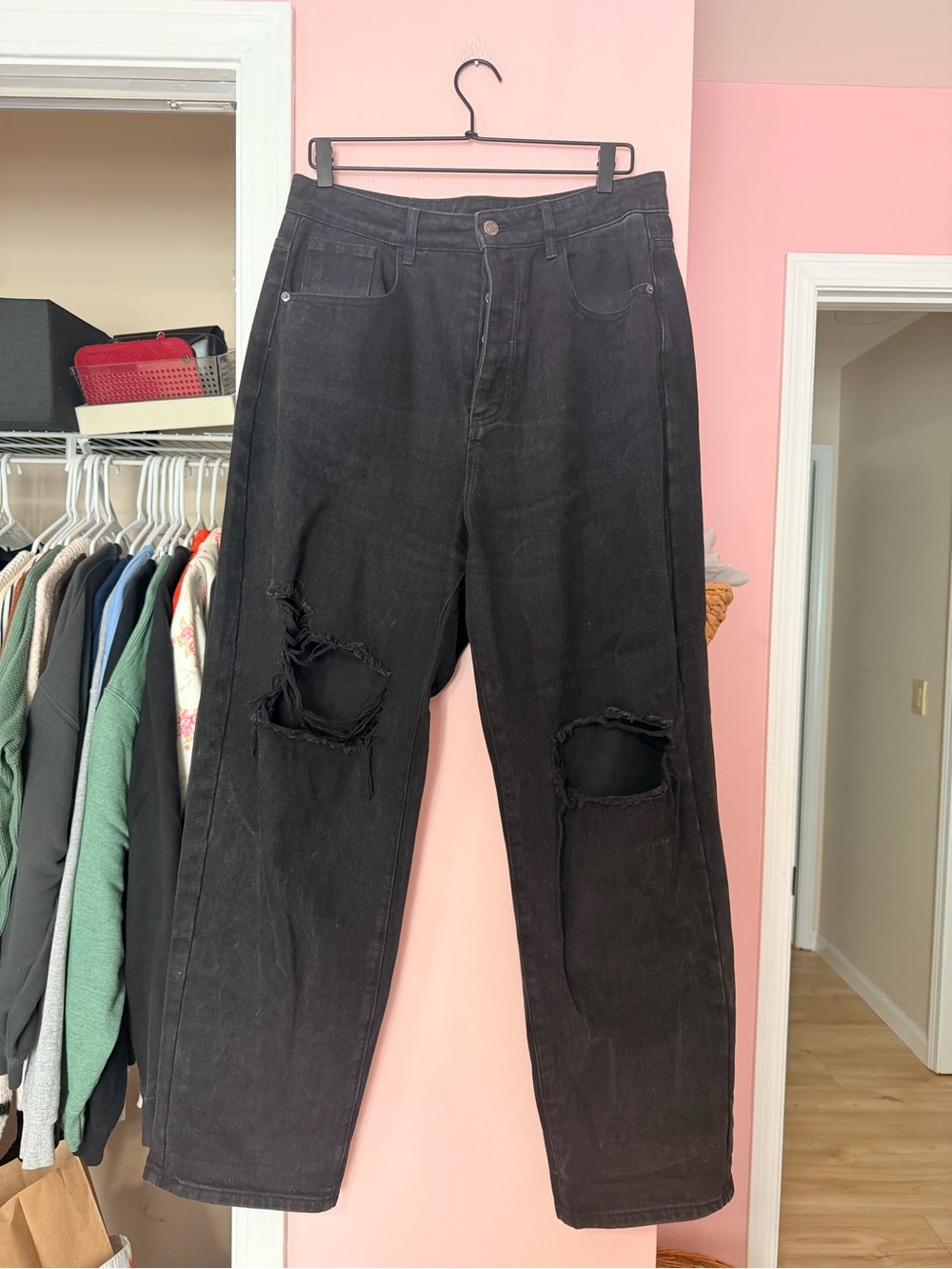 PrettyLittleThing Women’s Black Distressed High-Rise Jeans